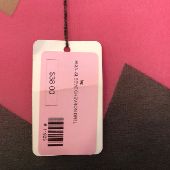 3/4 sleeve chevron print dress - Picture 3 of 3